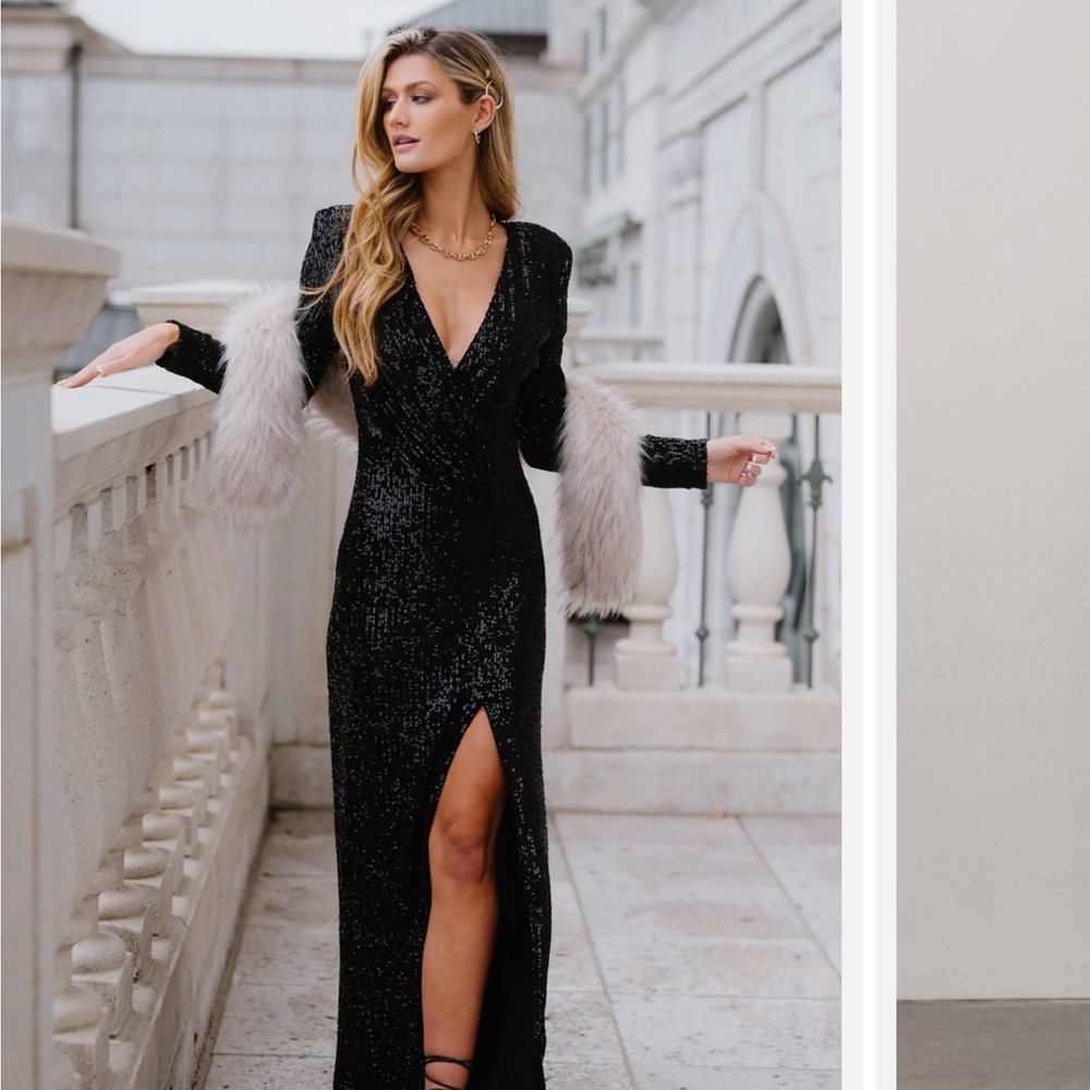 NWT - Zurich Long Sleeve Sequin Gown - S